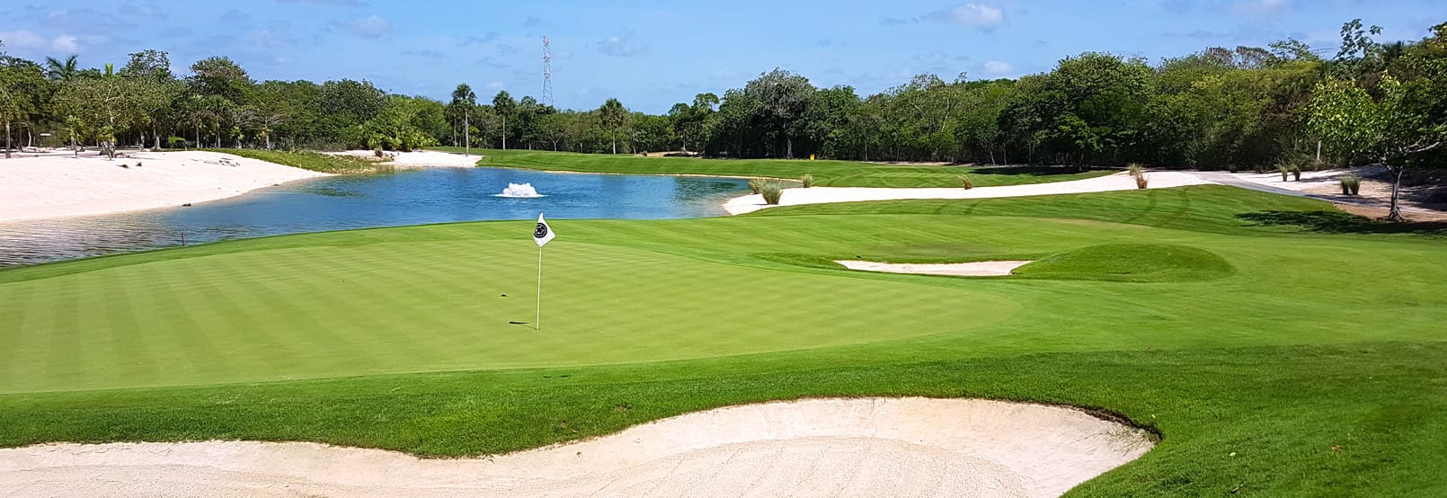 Gran Coyote Golf